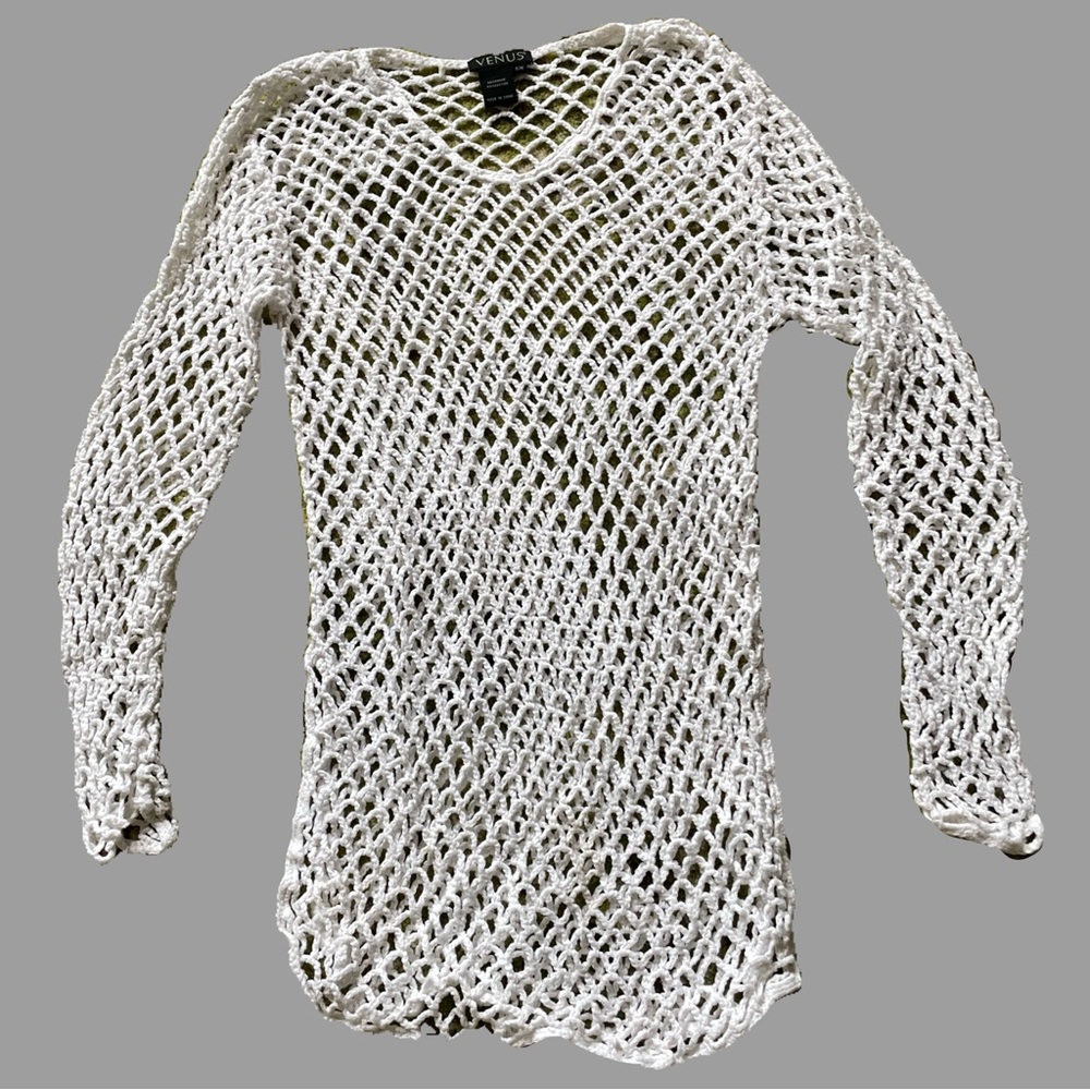 white netted sweater 🦢